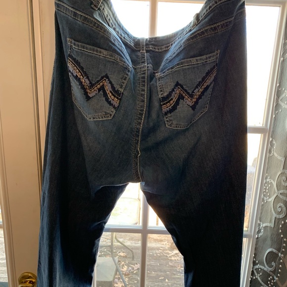 Lane Bryant- Womens size 24, bootcut distressed denim. - Picture 10 of 10